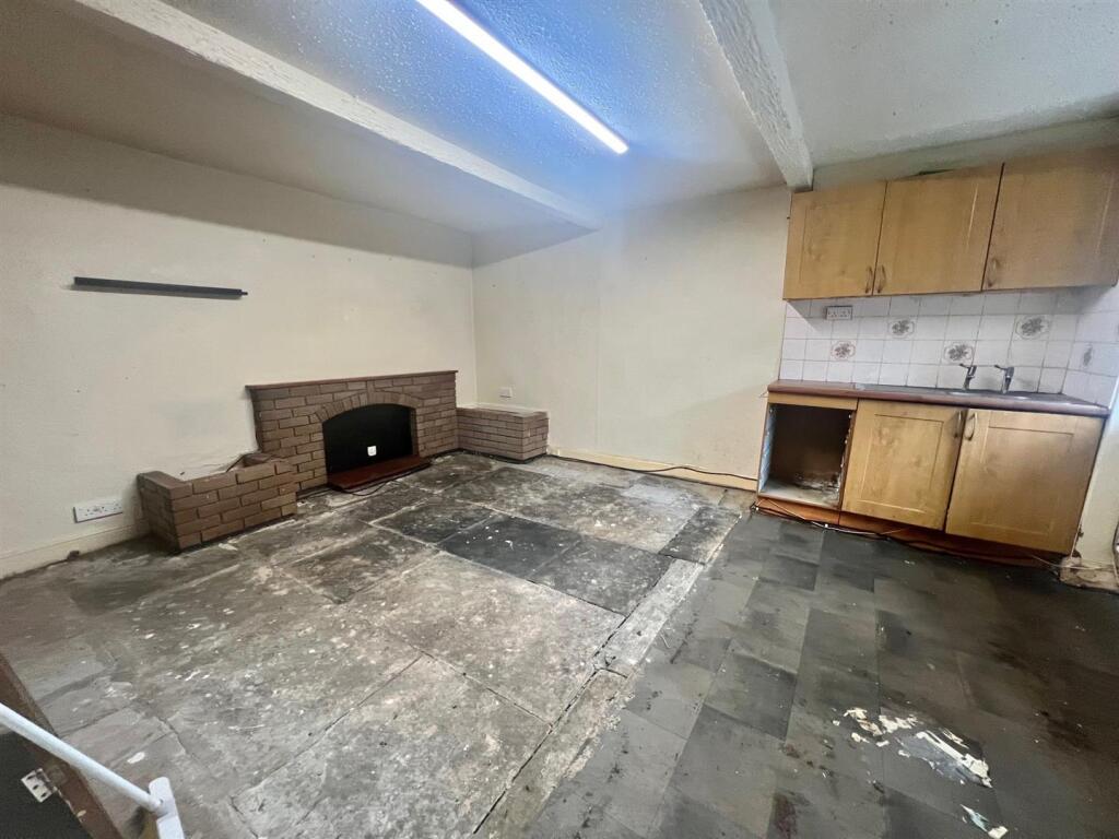 Bramleys Estate Agents - Auction - Bean Street - H