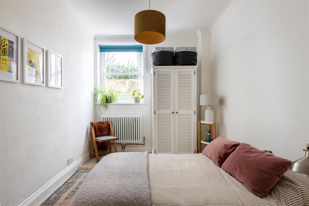 21E St Aubyns-8.jpg