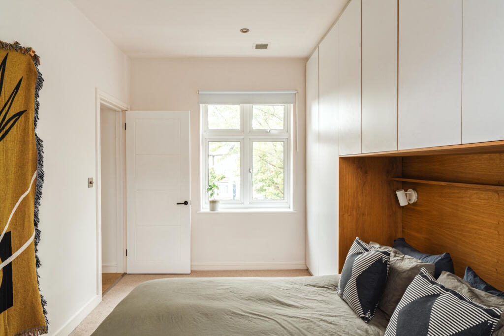 305853 - a0O6700000xWTk0EAG_N52.jpg