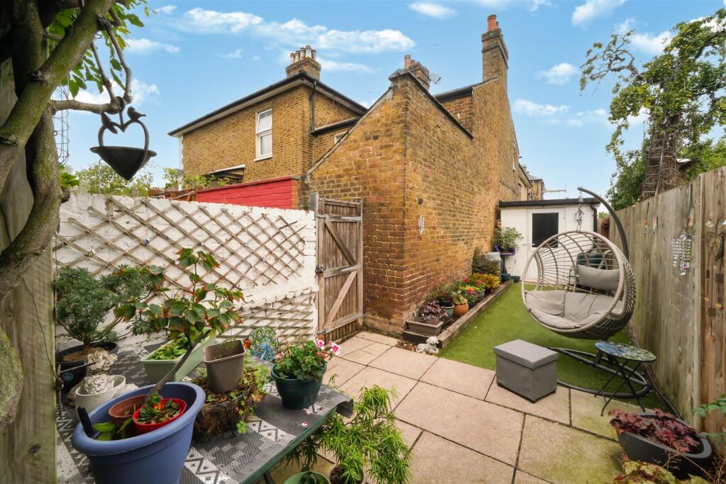 922 Harrow Road - mVt3hDaHMn8RtkfY8OYW.jpg