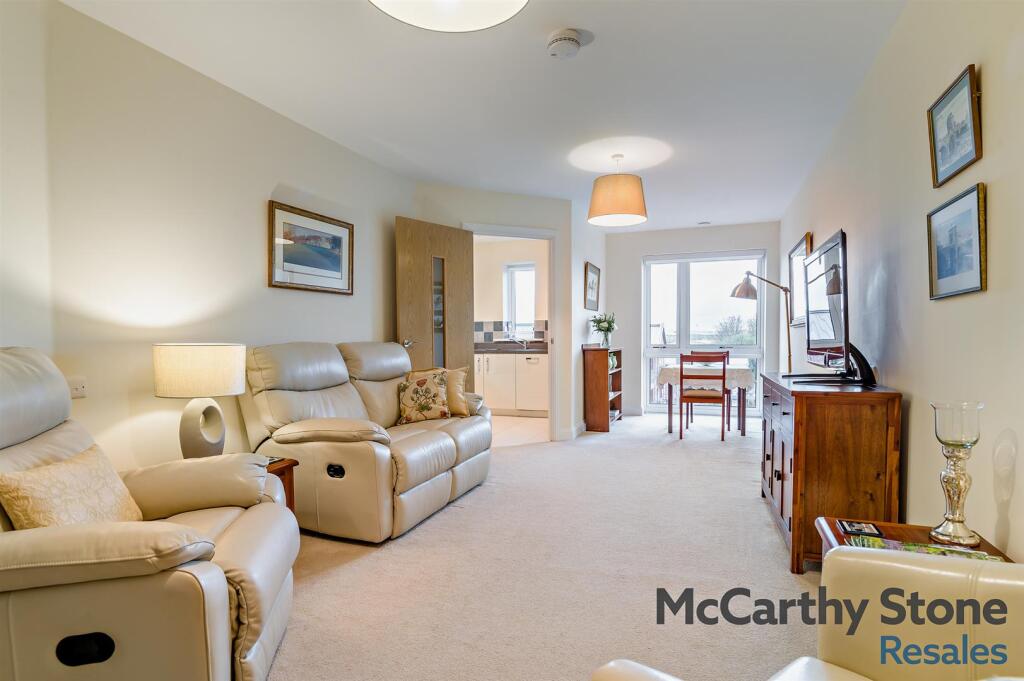 8671157-interior07-800.jpg