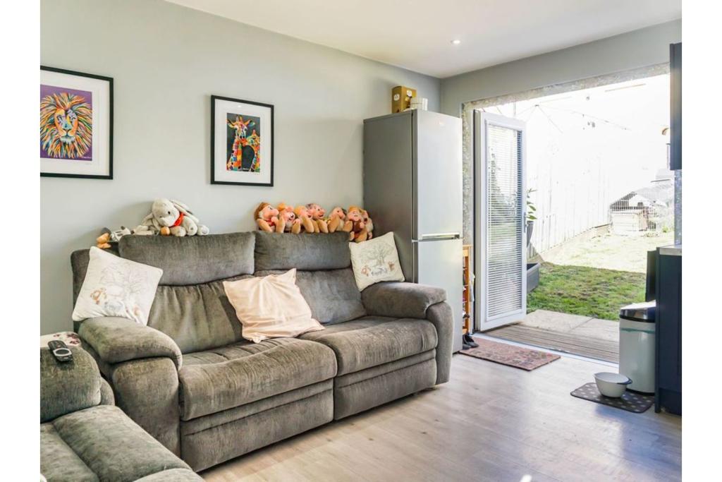 Annex Living Room
