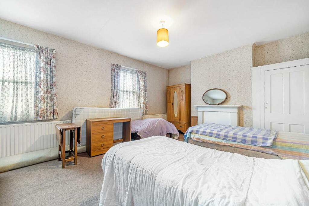 Bedroom 2.jpg