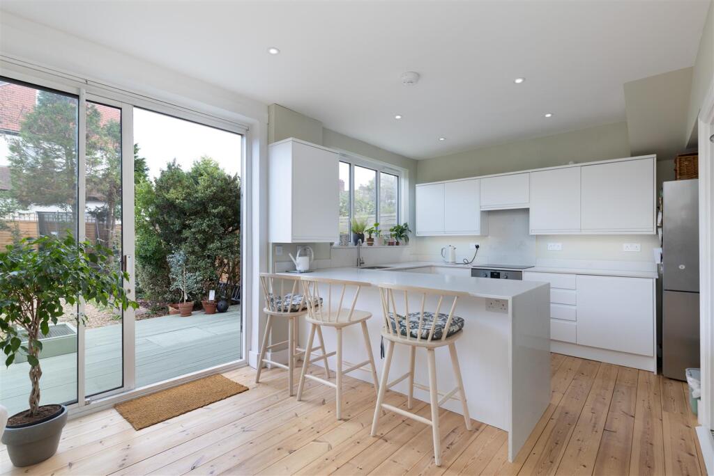 Woodvale Avenue (7 of 16).jpg