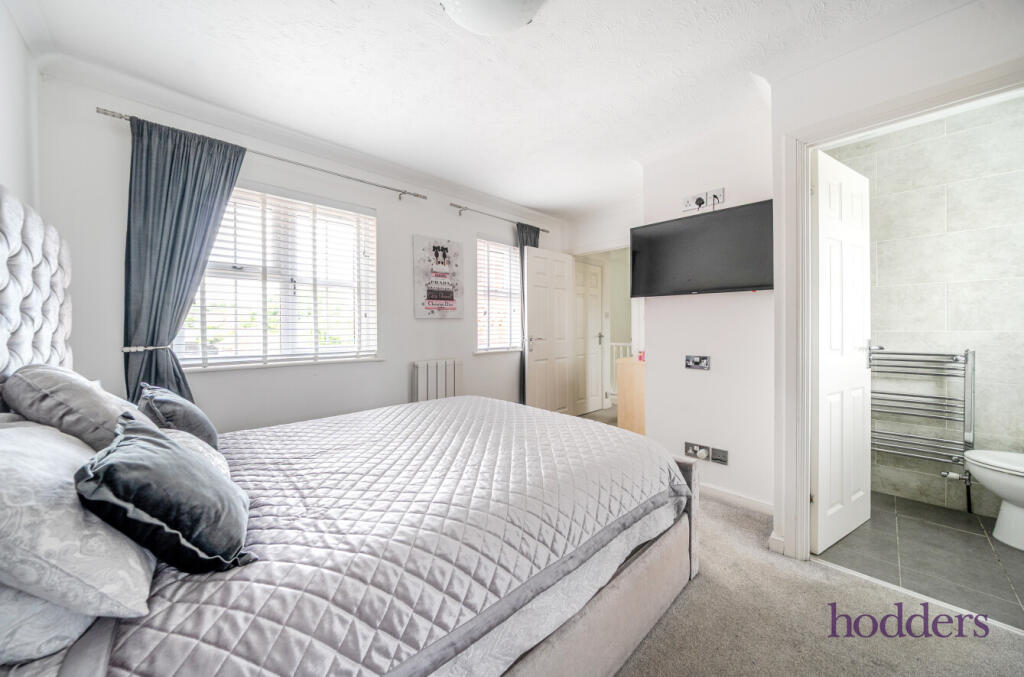 8e114074-912a-483...