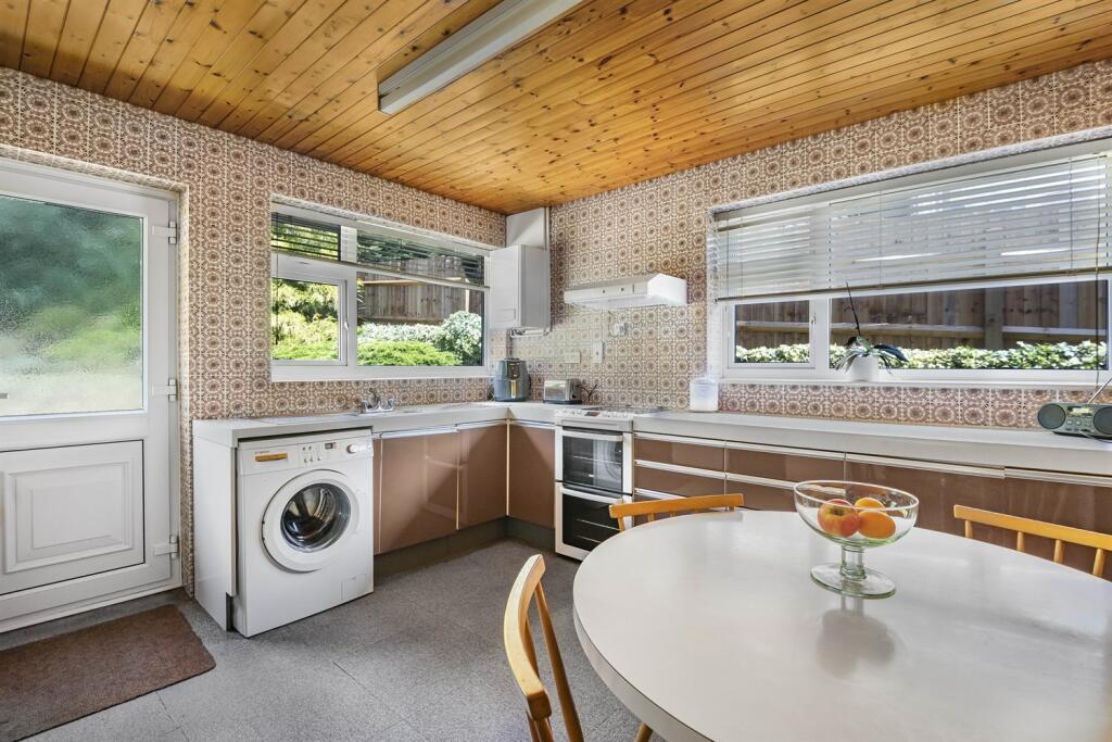 Kitchen/Breakfast Ro