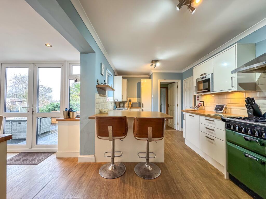 Kitchen/Breakfast