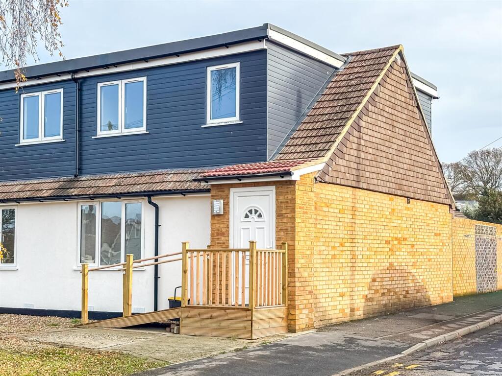 Kendal Close, Hullbridge, Hockley