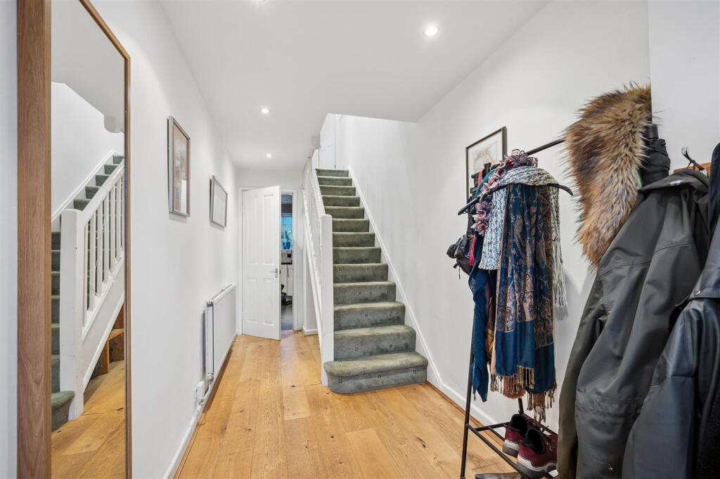 Entrance Hallway.jpg