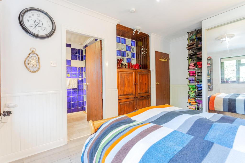 Master En-suite