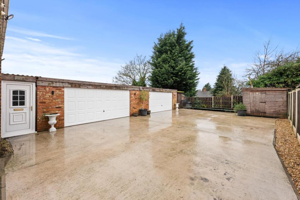 GARAGES 01.jpg