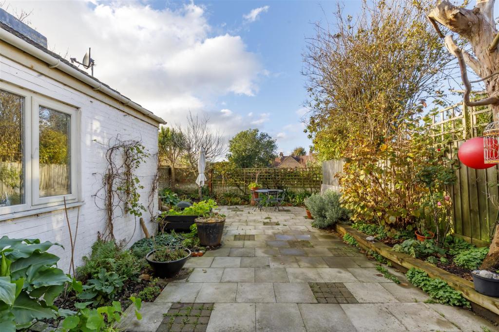 Patio garden