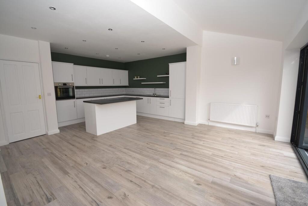 Open Plan Kitchen / Dining Room