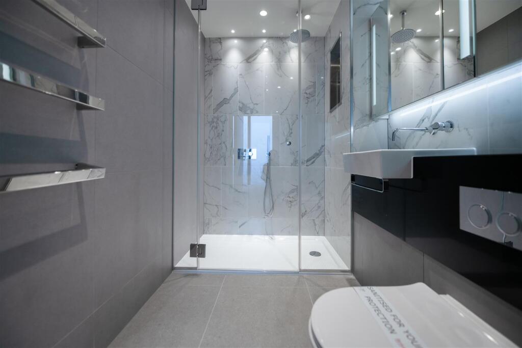 Bathroom       .jpg
