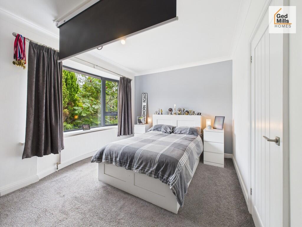 CAM04261G0-PR0076...