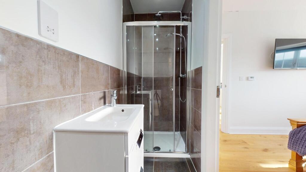 ENSUITE SHOWER ROOM