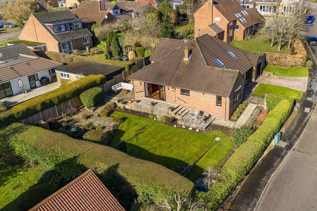 8 Mountain Ash, Marlow Bottom, SL7 3PB (LOW RES)-1