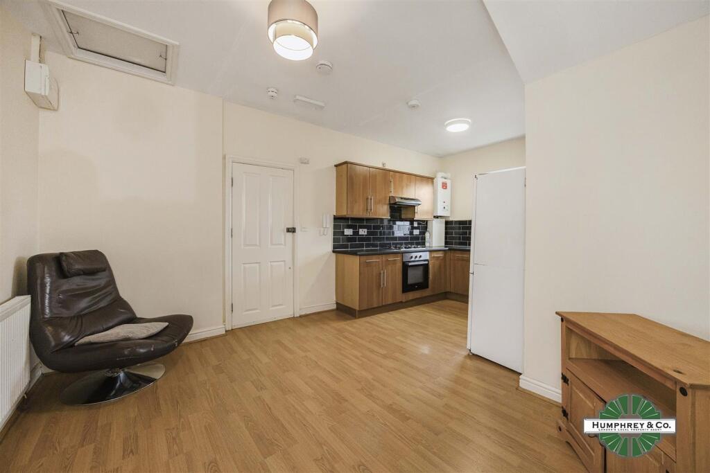 401-403 Hoe Street -012.JPG