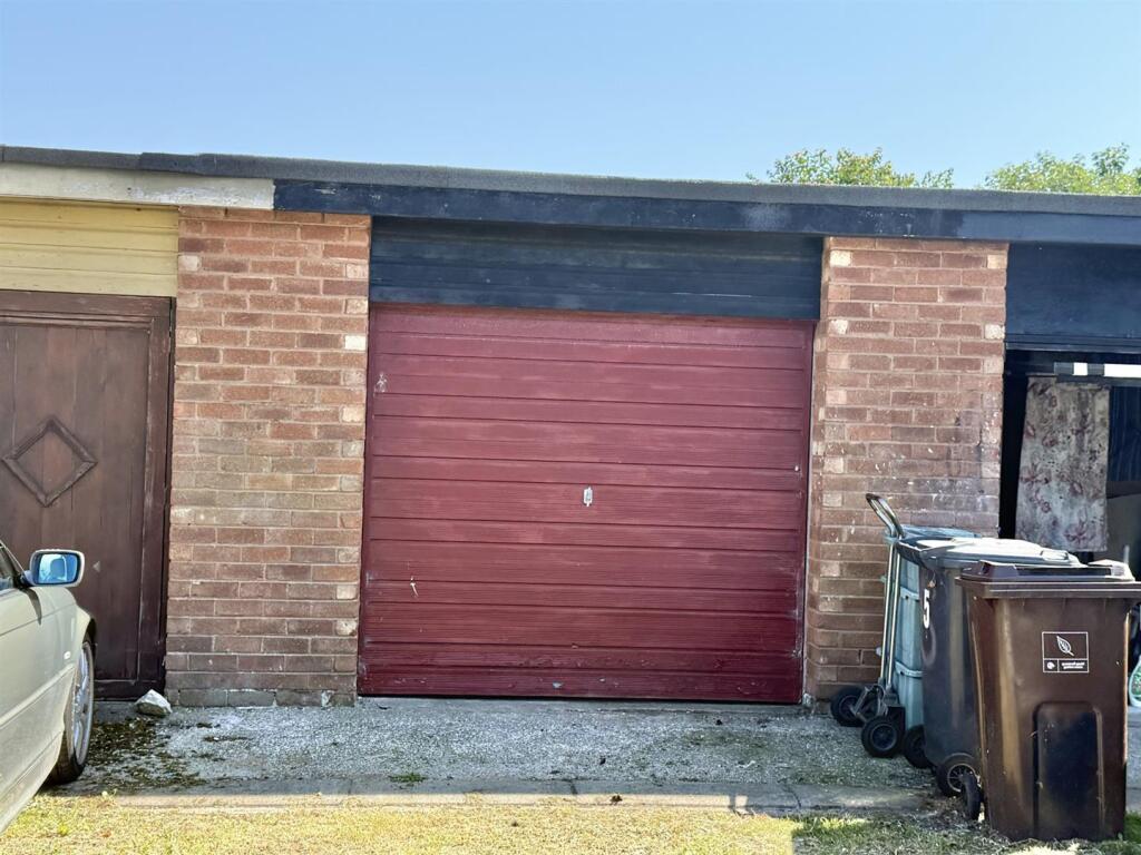 Garage.jpg