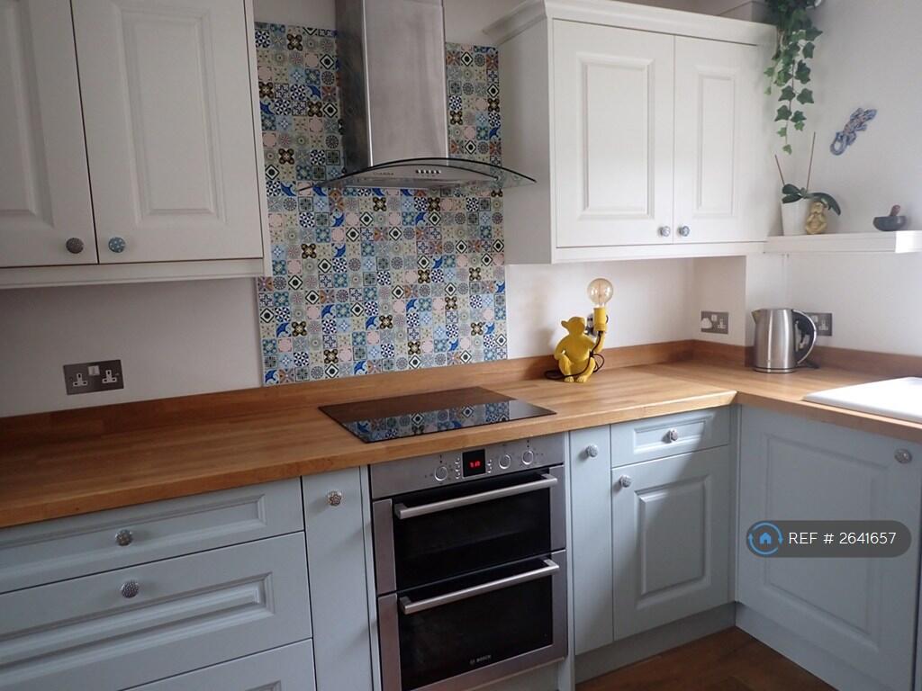 Kitchen Diner 4