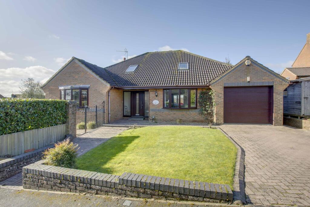 8 Mountain Ash, Marlow Bottom, SL7 3PB (LOW RES)-1