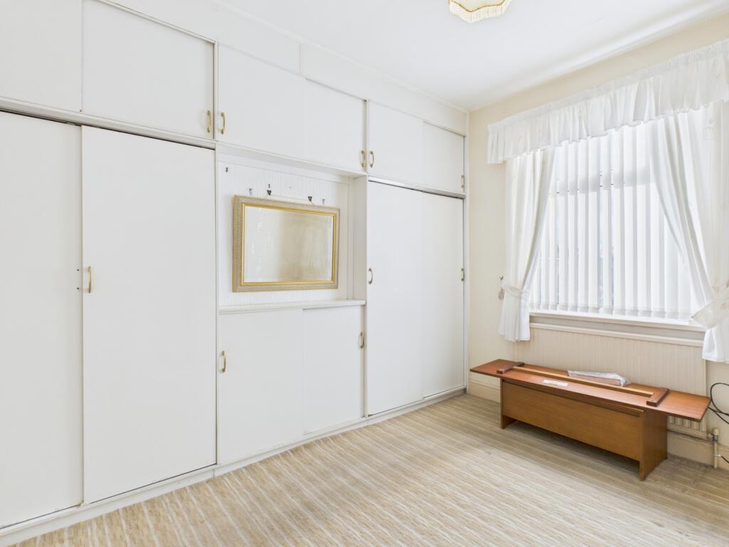 CAM03729G0-PR0171-STILL034