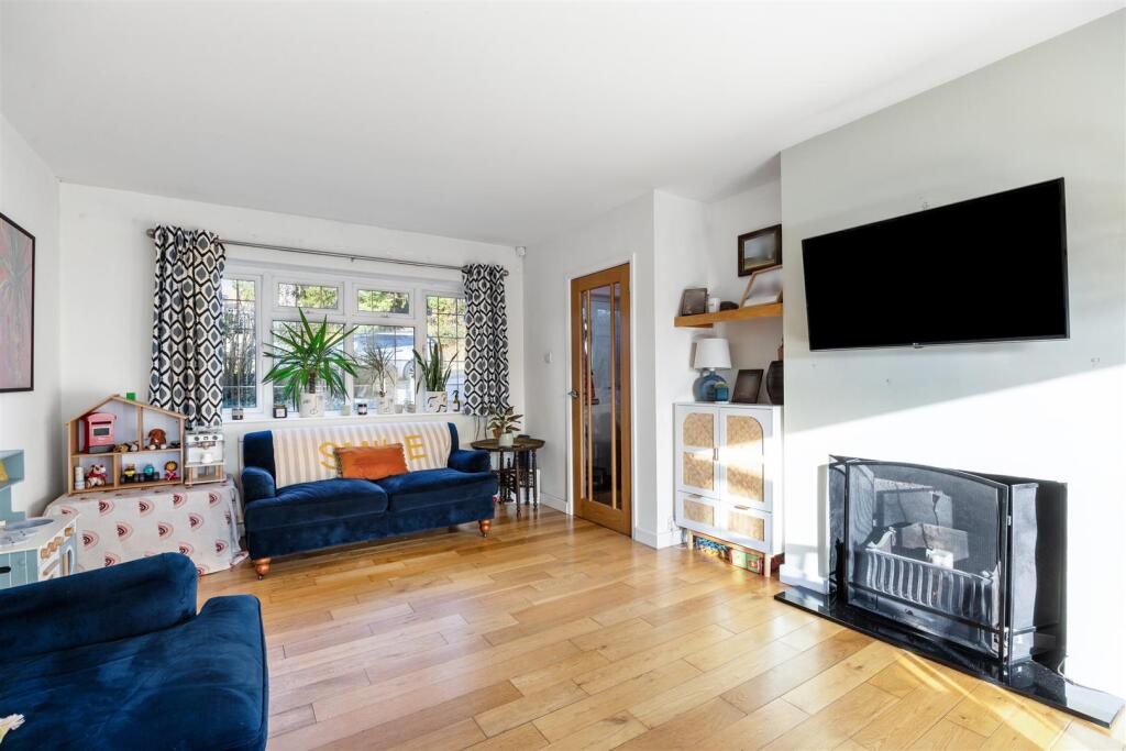 Living/Dining Room