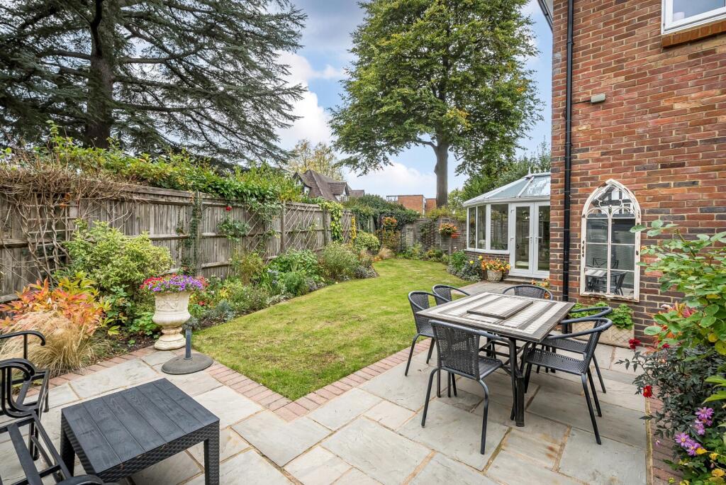 1370665-6-68f10f9...