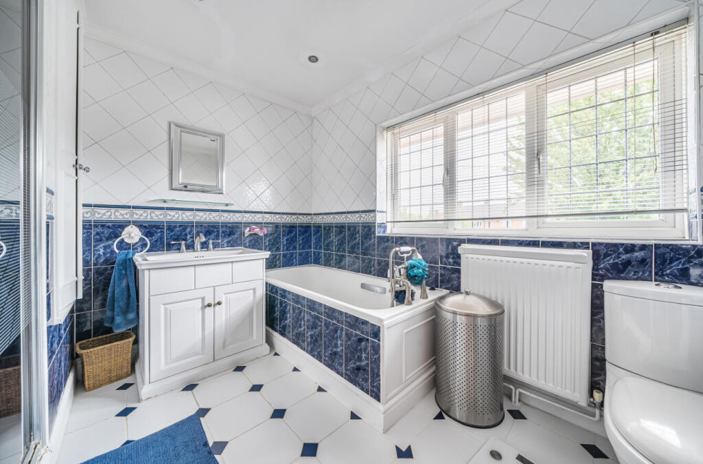 1344172-1-68a85b2...