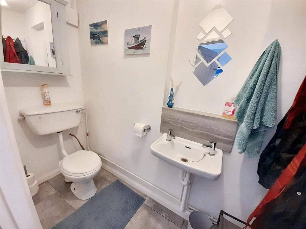 Cloakroom new.jpg