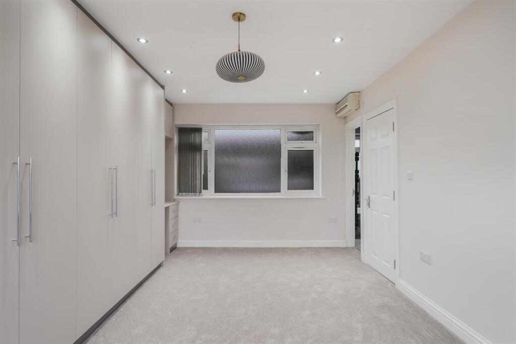 12 Kenelm Close - yMVoa6oudxZlYD2DPL3s.jpg