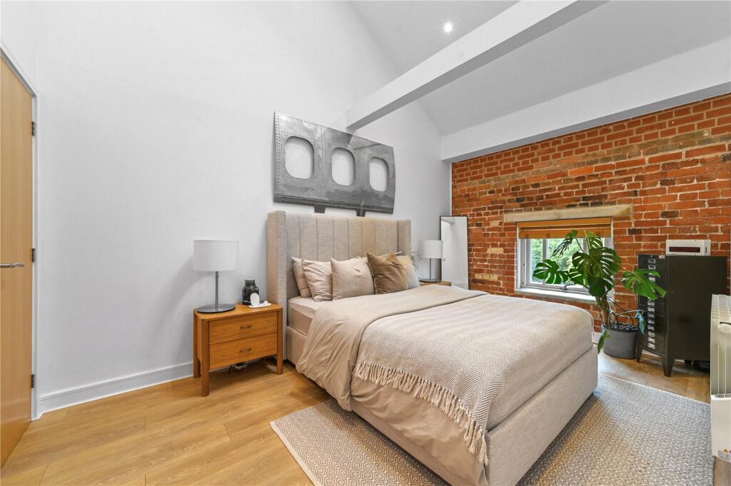 Main Bedroom