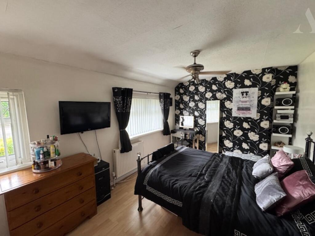 4 Wallbank Road Bedroom 1