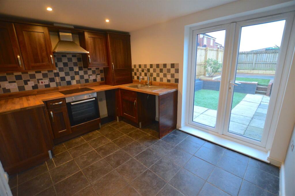 9 Casey Court Kitchen.JPG