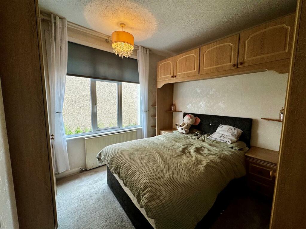 Bedroom1.jpg