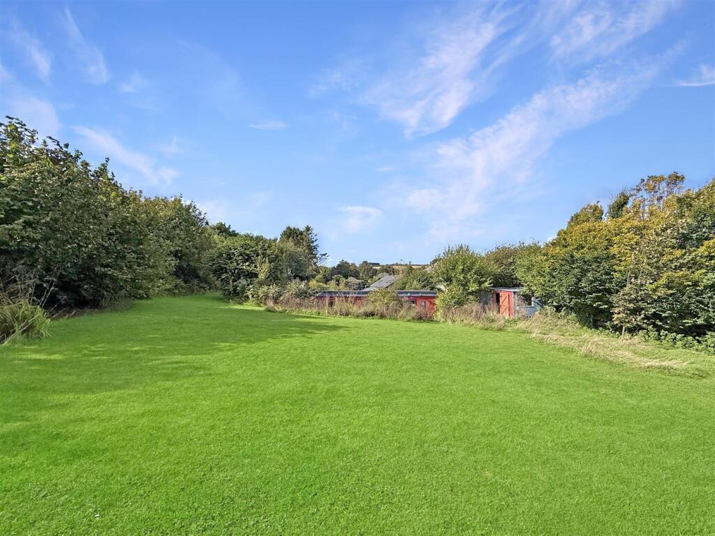 Lawn Back Towards Garages.JPG