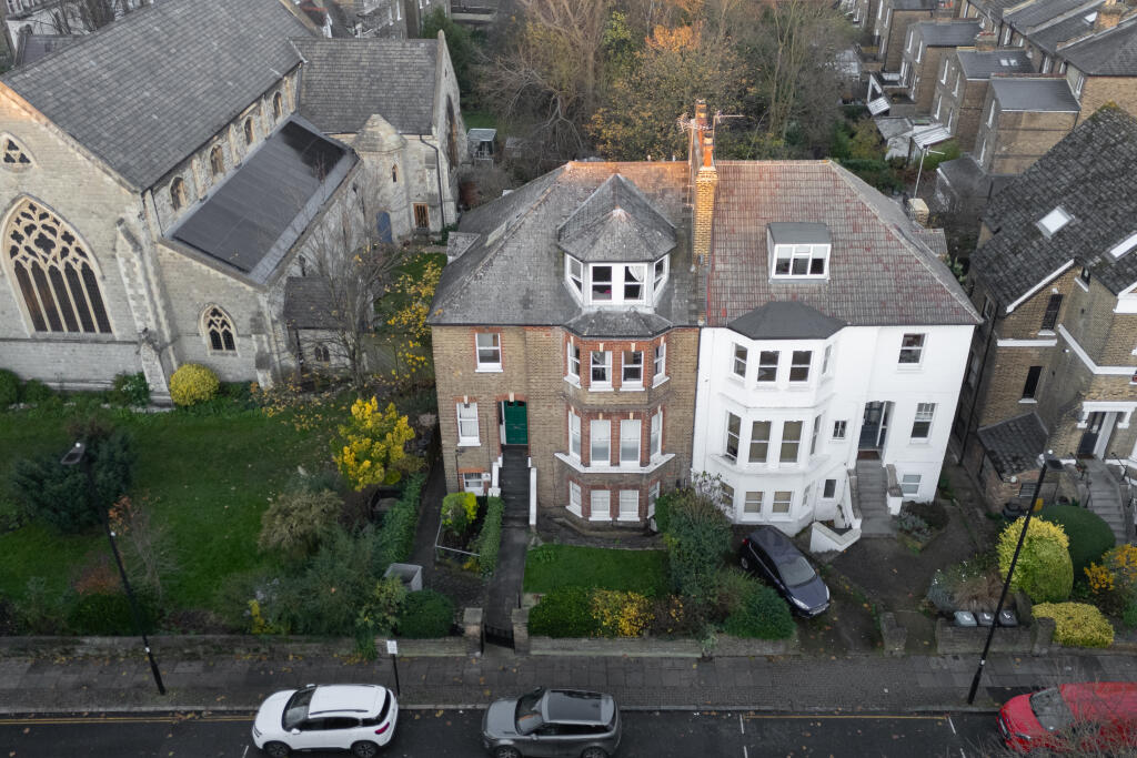 7 Hillmarton Road, Holloway, London N7 9JE