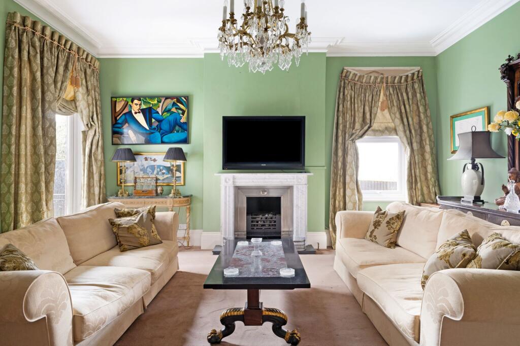 Sitting room