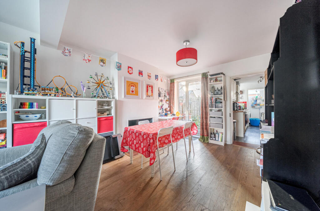 1370922-12-6900e3...