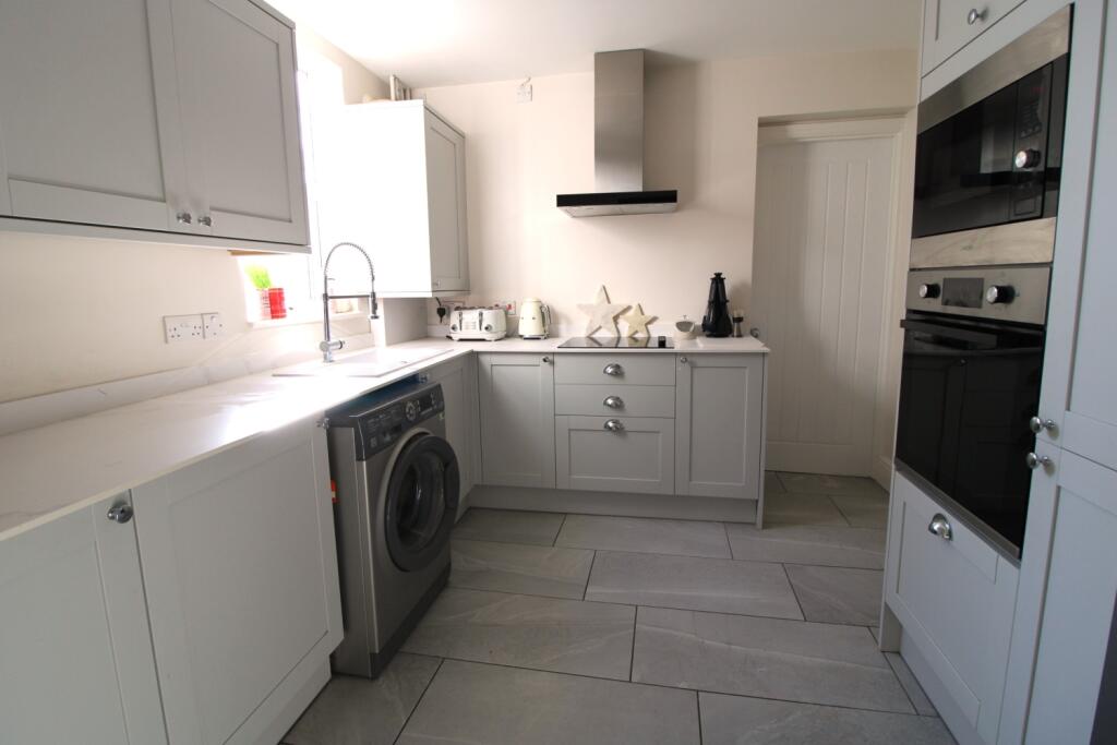 Kitchen 2