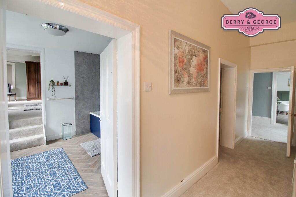 INNER HALL 1st FLOOR