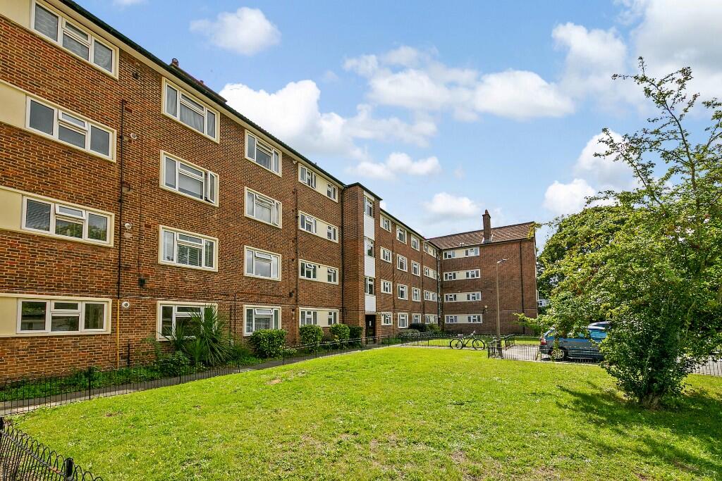 Hawthorn Court, West Hall Road, Kew, Richmond, Surrey TW9