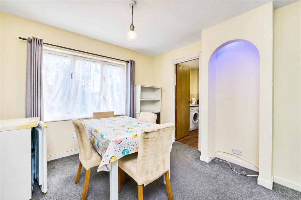 Dexters_-_St._Christophers_Garden__Thornton_Heath_