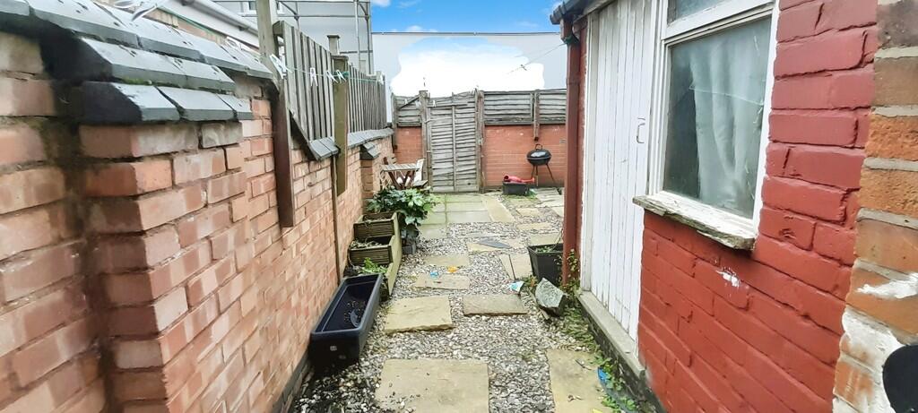 90debfa7-WhatsApp...