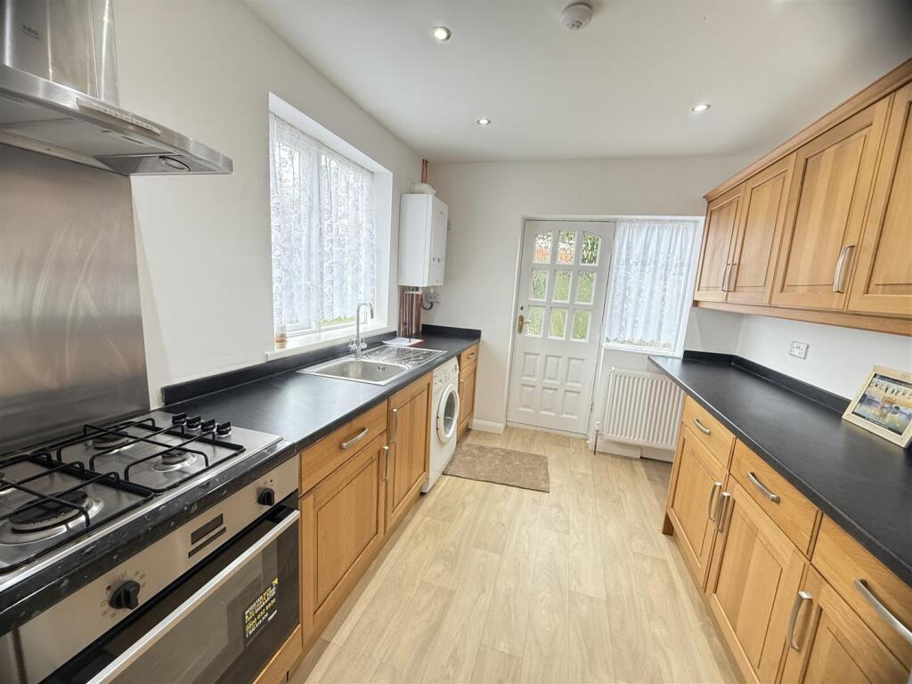 8 throneycroft -13.jpg