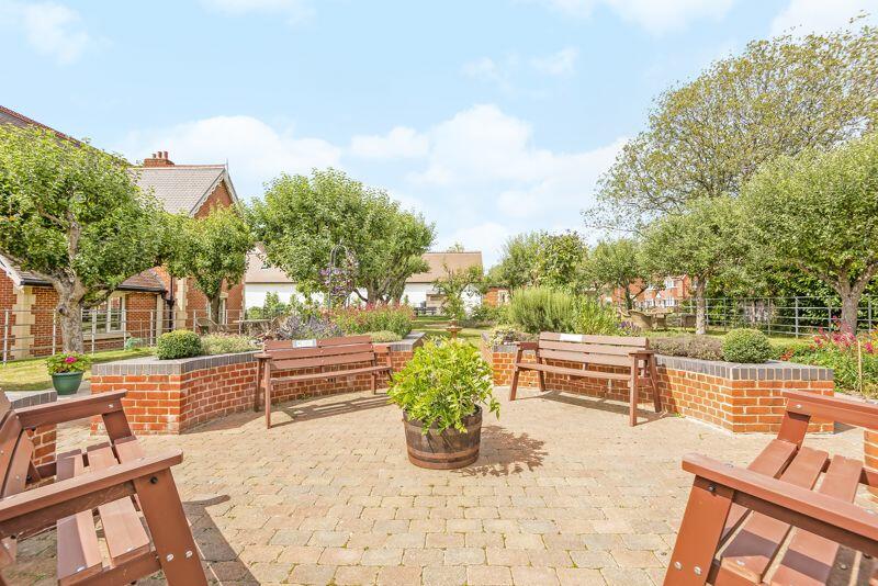  Landscaped gardens with seating