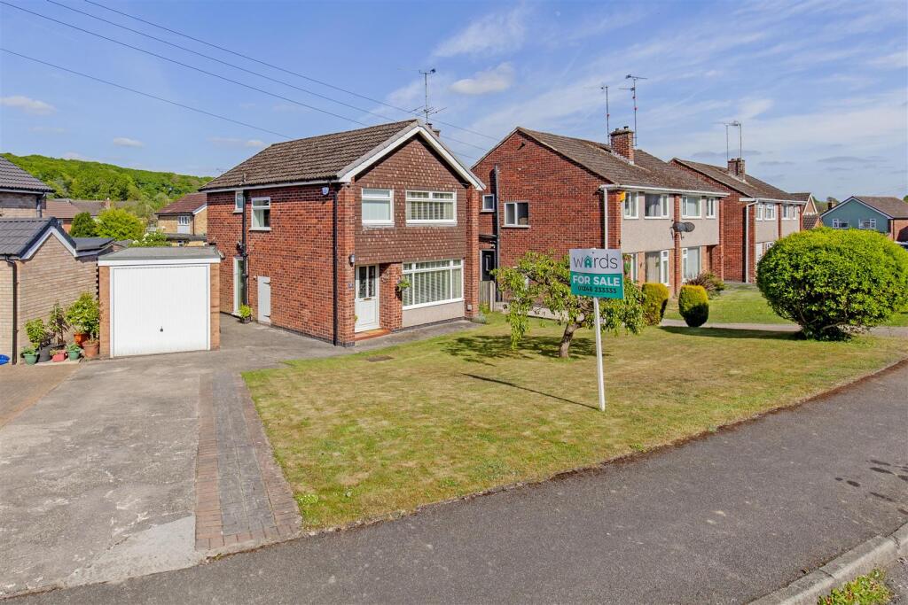 Front External-3.jpg