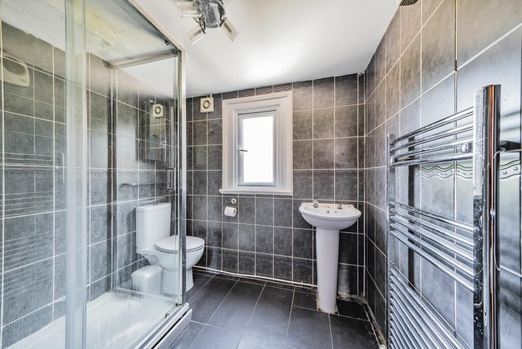 Shower Room (1)