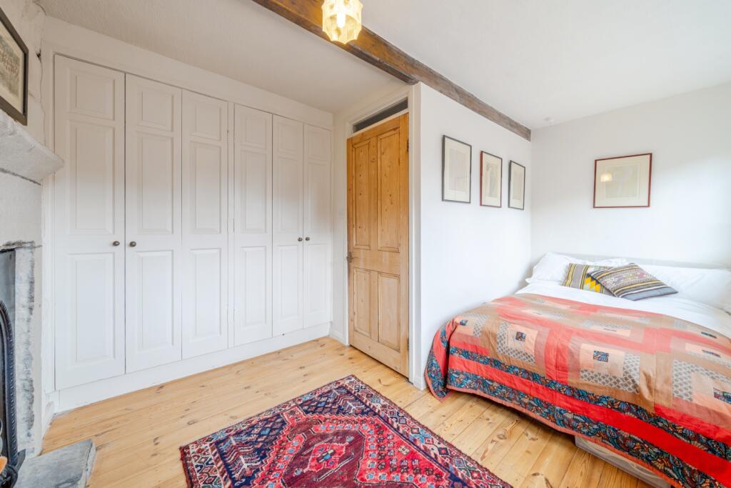 1310096-4-6859712bda839