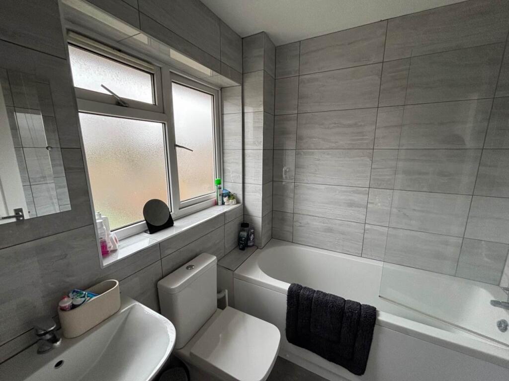 hogarth walk 7 bathr